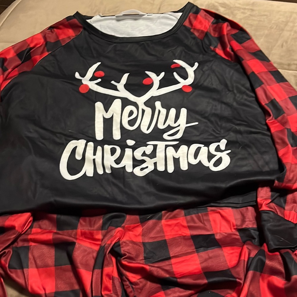 Cutematchy Merry Christmas PJs Large